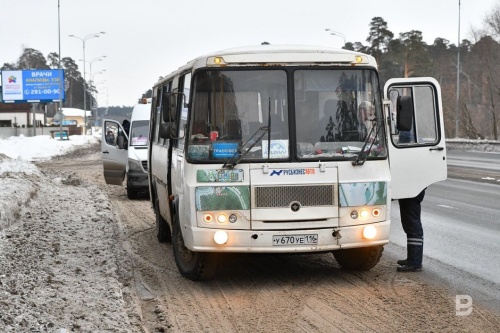 Казанские гаишники за час проверили 12 автобусов22
