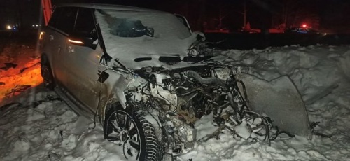 Хозяйка Land Rover попала под статью после столкновения с поездом1