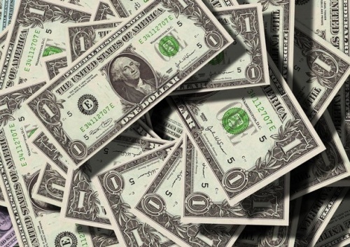 МИД предложил ослабить зависимость России от «ядовитого» доллара1