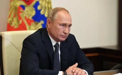 Путин подписал закон о поправках в Семейный кодекс1