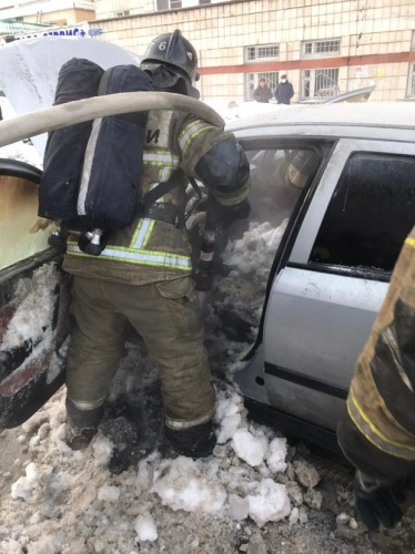 Сегодня в Казани загорелся автомобиль ﻿Opel Astra1