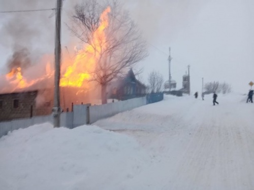 В Арском районе Татарстана мужчина погиб при пожаре в деревенском доме2