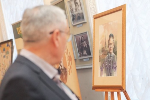 В Казани открыли выставку личных вещей татарских деятелей культуры3