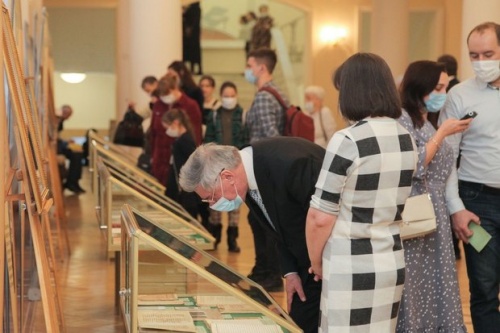 В Казани открыли выставку личных вещей татарских деятелей культуры5