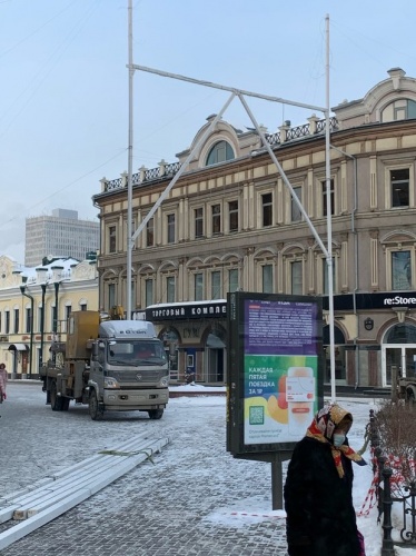 В Казани рабочие приступили к разборке световых инсталляций1