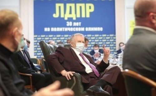 Жириновский допустил досрочные выборы в Госдуму1