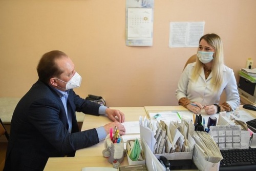 Айдар Метшин сделал прививку от коронавируса1