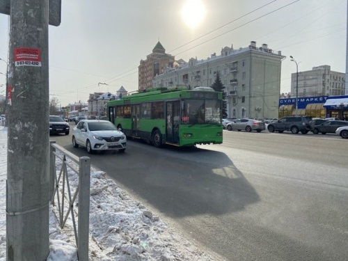 ДТП возле Арского кладбища привело к пробке на улице Ершова в Казани4