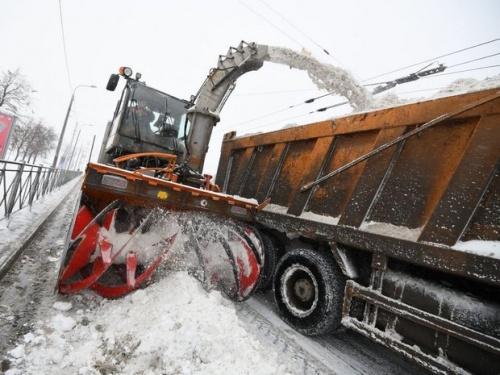 Исполком Казани сообщил список улиц, откуда сегодня будут вывозить снег1