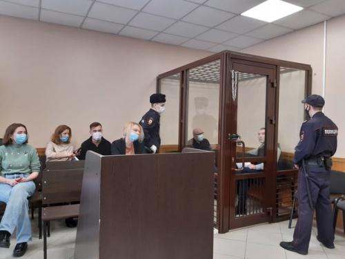 Казанский суд посадил на 18 лет экс-детдомовцев за аферы с акциями Газпрома1