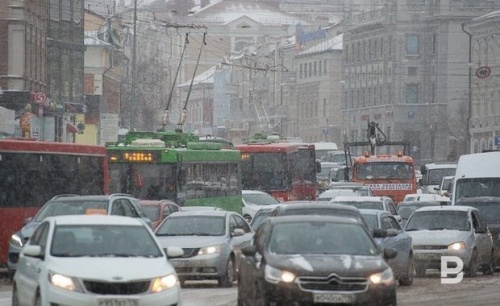 В Казани снова пробки в 9 баллов утром1