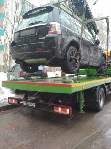В Казани забрали еще два авто за долги свыше 1,2 млн рублей1