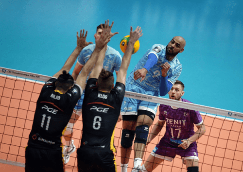 "Зенит-Казань" вышел в полуфинал Лиги чемпионов, обыграв польскую "Скру"