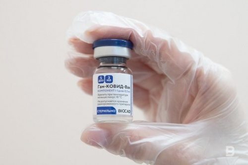Жители Челнов могут сделать прививку от коронавируса в ТЦ 