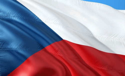Хамзаев предложил запретить ввоз чешского пива в Россию1