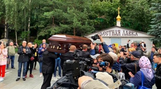 Когда умер Вилли Токарев и где его похоронили3
