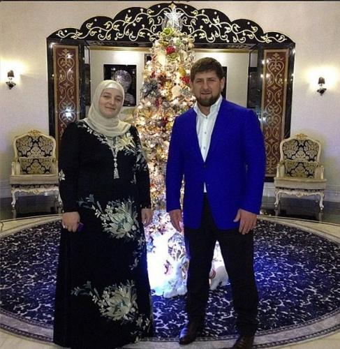 Сколько жен у Рамзана Кадырова 2021 незаконных не официально фото1