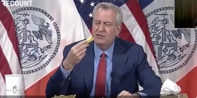 Мэр Нью-Йорка обещает Бесплатный бургер и картошку-фри за вакцинацию