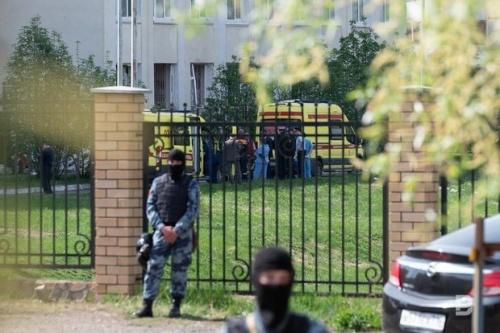 Коммерсант рассказал о деталях нападения на школу в Казани1