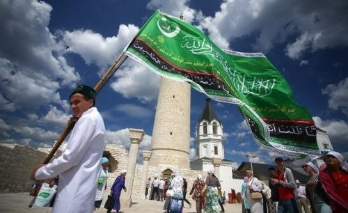 Минниханов поздравил жителей с ﻿Днем принятия ислама Волжской Булгарией1