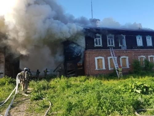  Прокуратура требует возбудить уголовное дело после пожара в «Полукамушках»1