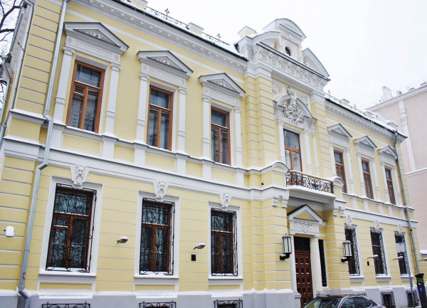 В Москве до конца года отреставрируют около 100 творений минувших эпох5