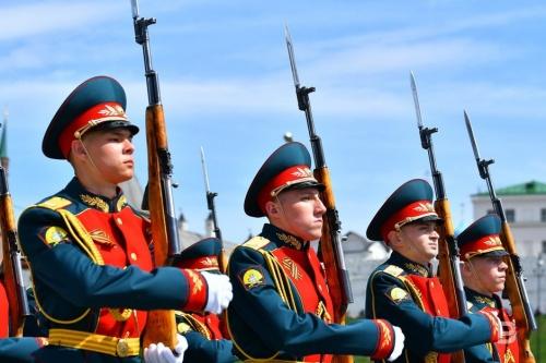 В столице Татарстана прошел торжественный смотр войск Казанского гарнизона34