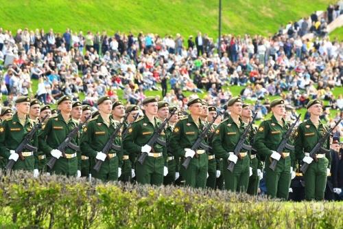 В столице Татарстана прошел торжественный смотр войск Казанского гарнизона15