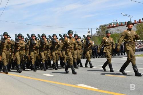 В столице Татарстана прошел торжественный смотр войск Казанского гарнизона41