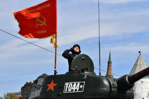 В столице Татарстана прошел торжественный смотр войск Казанского гарнизона44
