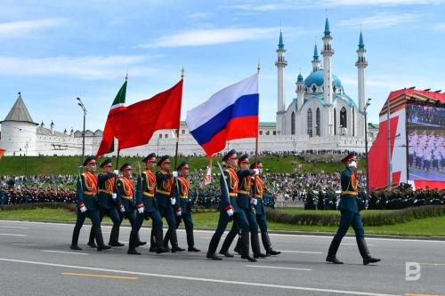 В столице Татарстана прошел торжественный смотр войск Казанского гарнизона19
