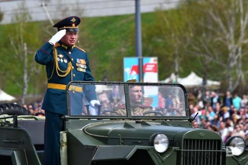 В столице Татарстана прошел торжественный смотр войск Казанского гарнизона18