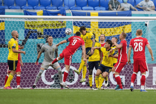 Испания и Швеция вышли в плей-офф Евро-2020 по футболу1