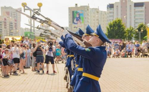Как в Гомеле отметили День молодежи и студенчества11