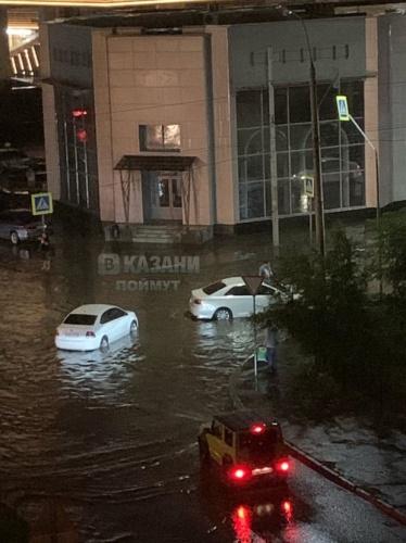 Казань в очередной раз затопило во время ливня 2