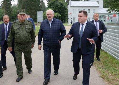 Новости недели: Лукашенко поручил обучить белорусов стрельбе, новые санкции Запада, суд присяжных, что происходит с лекарствами и в чем обвиняют Сапегу и Протасевича1