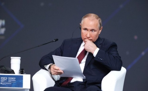 Путин на ПМЭФ: платные вакцины для иностранцев и продление льготной ипотеки5