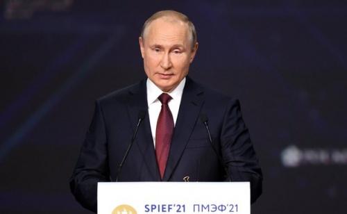 Путин на ПМЭФ: платные вакцины для иностранцев и продление льготной ипотеки4