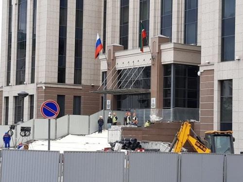 У здания Кабинета министров Татарстана начались строительные работы1