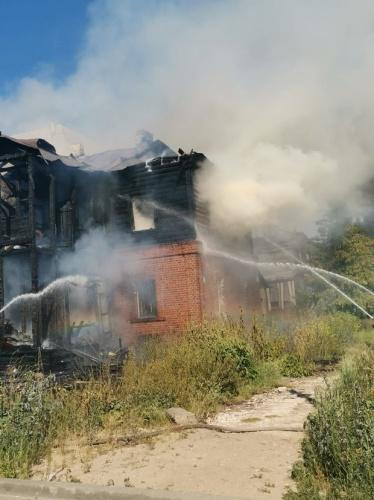 В Зеленодольске снова пожар в ﻿историческом квартале «Полукамушки»2