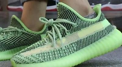 Модные и стильные брендовые кроссовки Adidas Yeezy