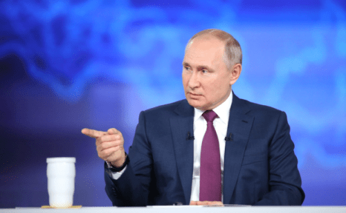 Черчесов представил свое объяснение словам Путина про смену кадров1