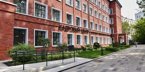 Москва показала современный центр подготовки врачей6