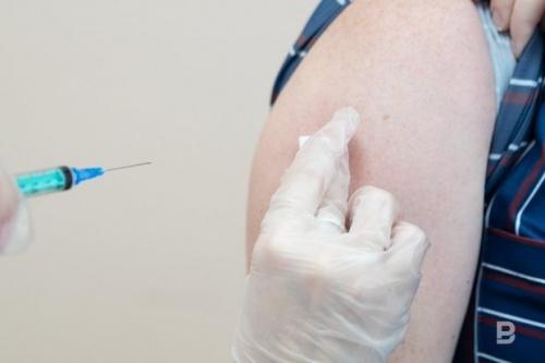 Почти 70% московских врачей сделали прививку от коронавируса1