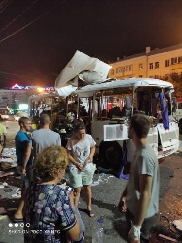 Пострадавшая при взрыве автобуса в Воронеже женщина умерла1
