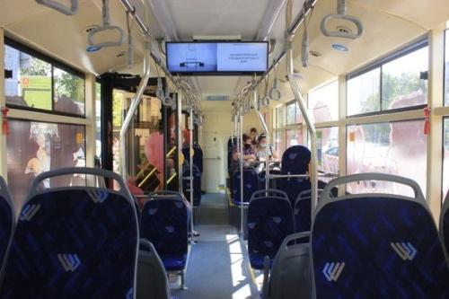 В Казани начал курсировать новый «Троллейбус любви»2