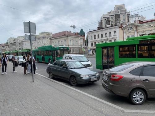 В Казани встали троллейбусы2