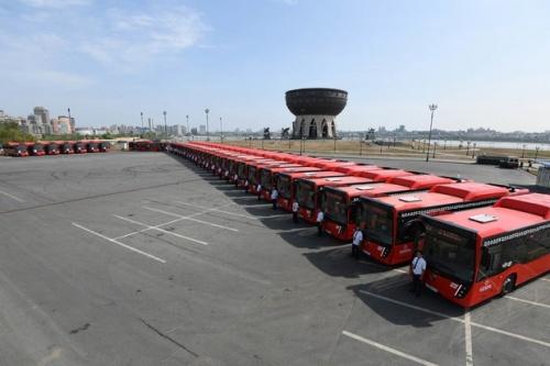 В Казани завтра на маршруты выйдут 40 новых автобусов1