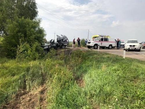 В Татарстане две женщины погибли в ДТП, вылетев в кювет1