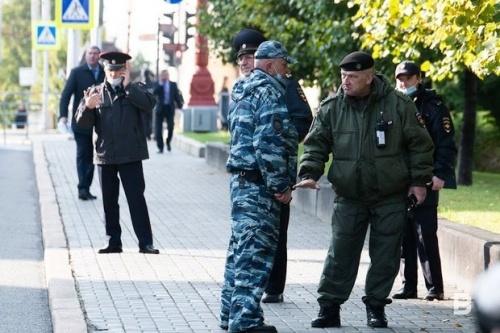 Военные получат выплату в размере 15 тысяч рублей – это много или мало?1